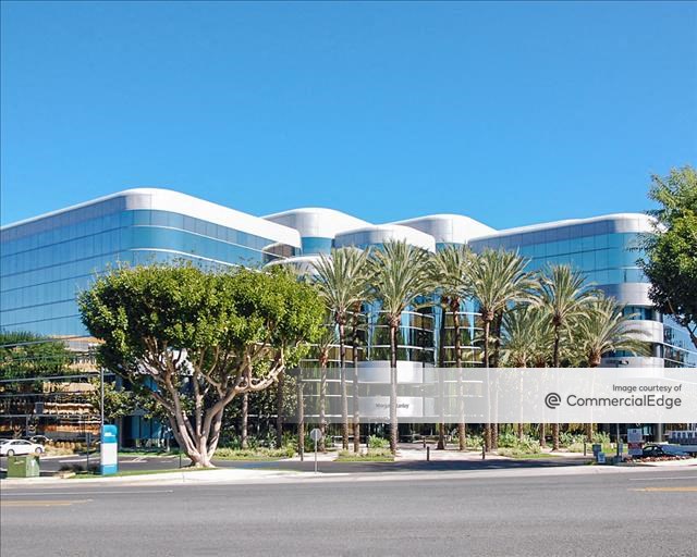Crown Cabot Financial Center
