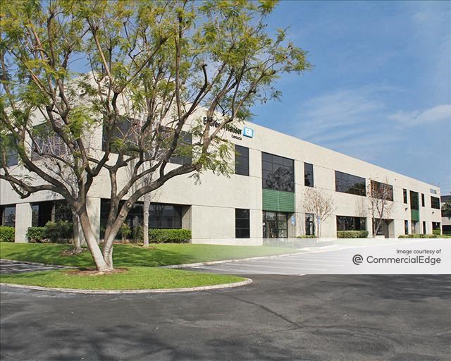 La Palma Business Center - 4123-4125 East La Palma Avenue