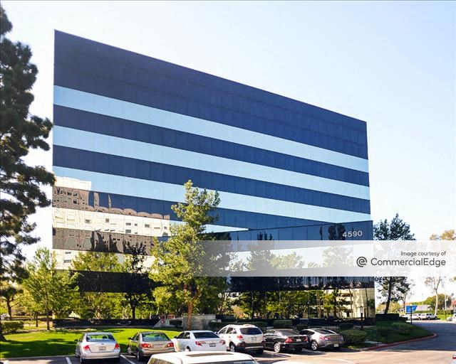 Koll Center Newport - 4590 MacArthur Blvd
