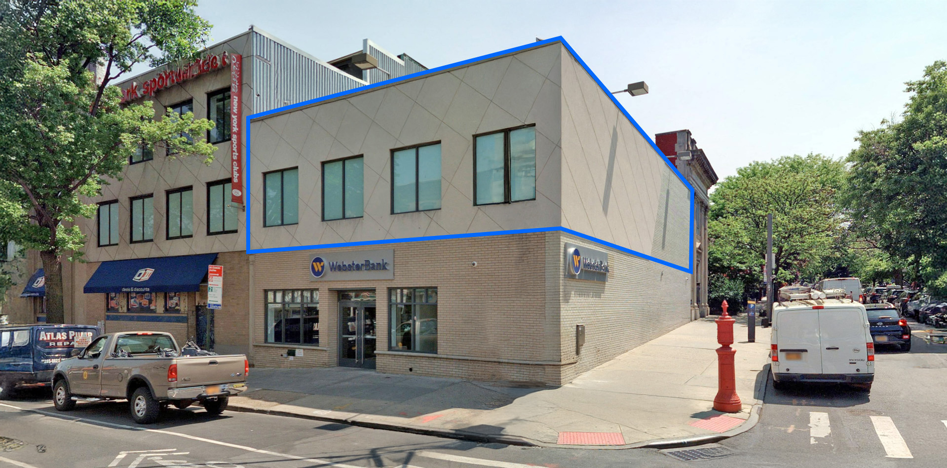 1,500 - 3,000 SF | 459 5th Avenue | Corner White Boxed Retail Space For Lease