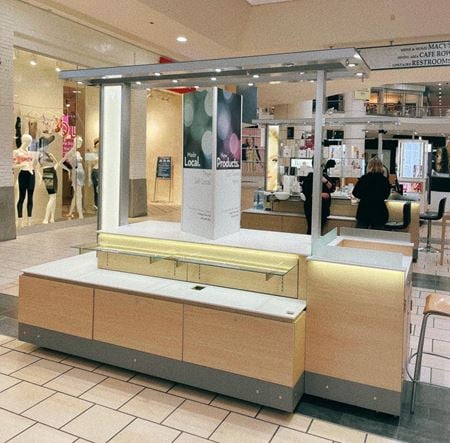 W64      Space Photo Gallery 1